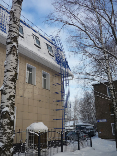 Комплект лестница фасадная BORGE верхняя секция (секция лестницы, 2 поручня, 2 подвесных кронштейна, 4 или 6 стеновых кронштейнов, комплект крепежа)