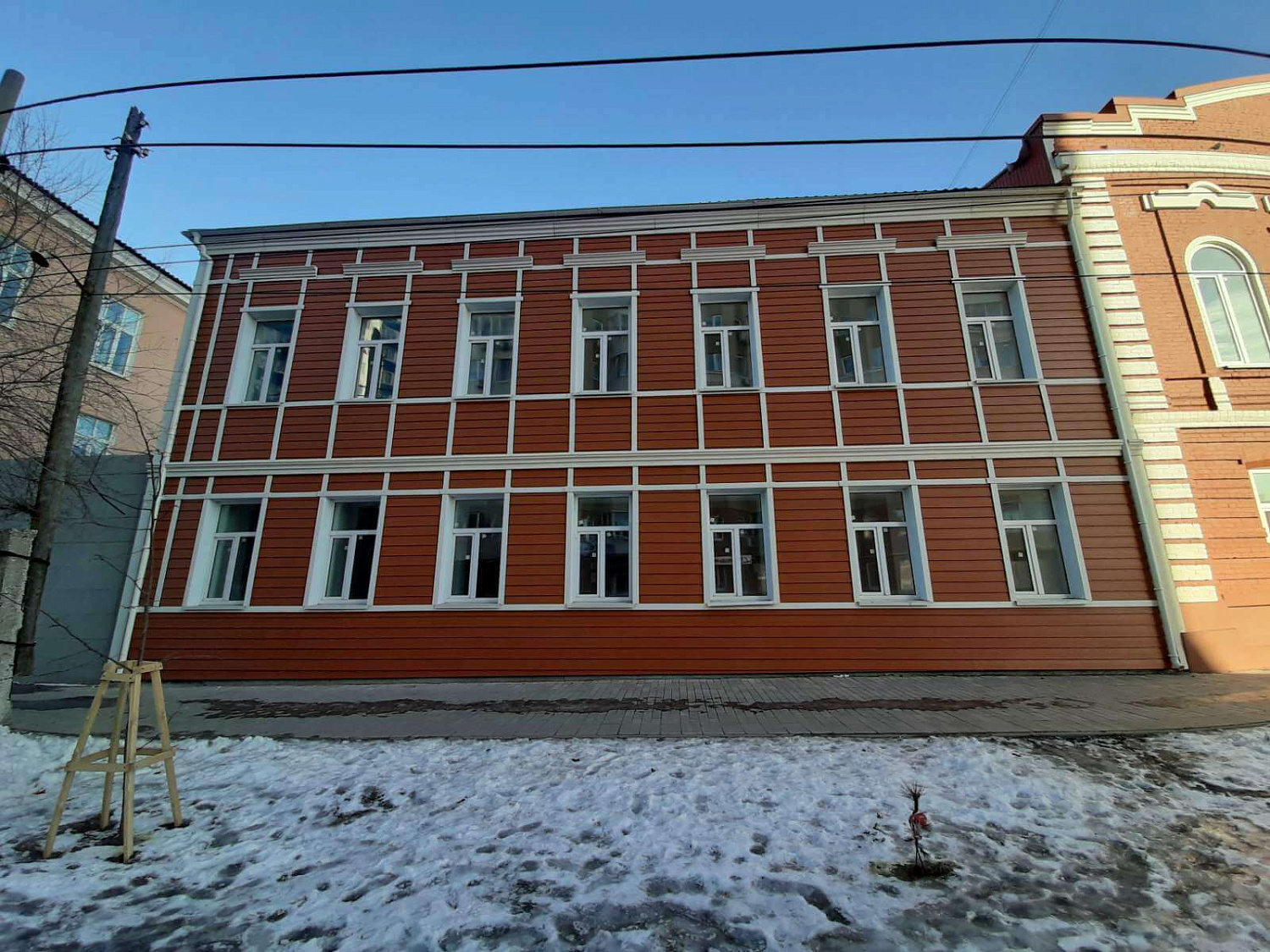 Сайдинг под дерево Cedral Wood C32 Бурая земля