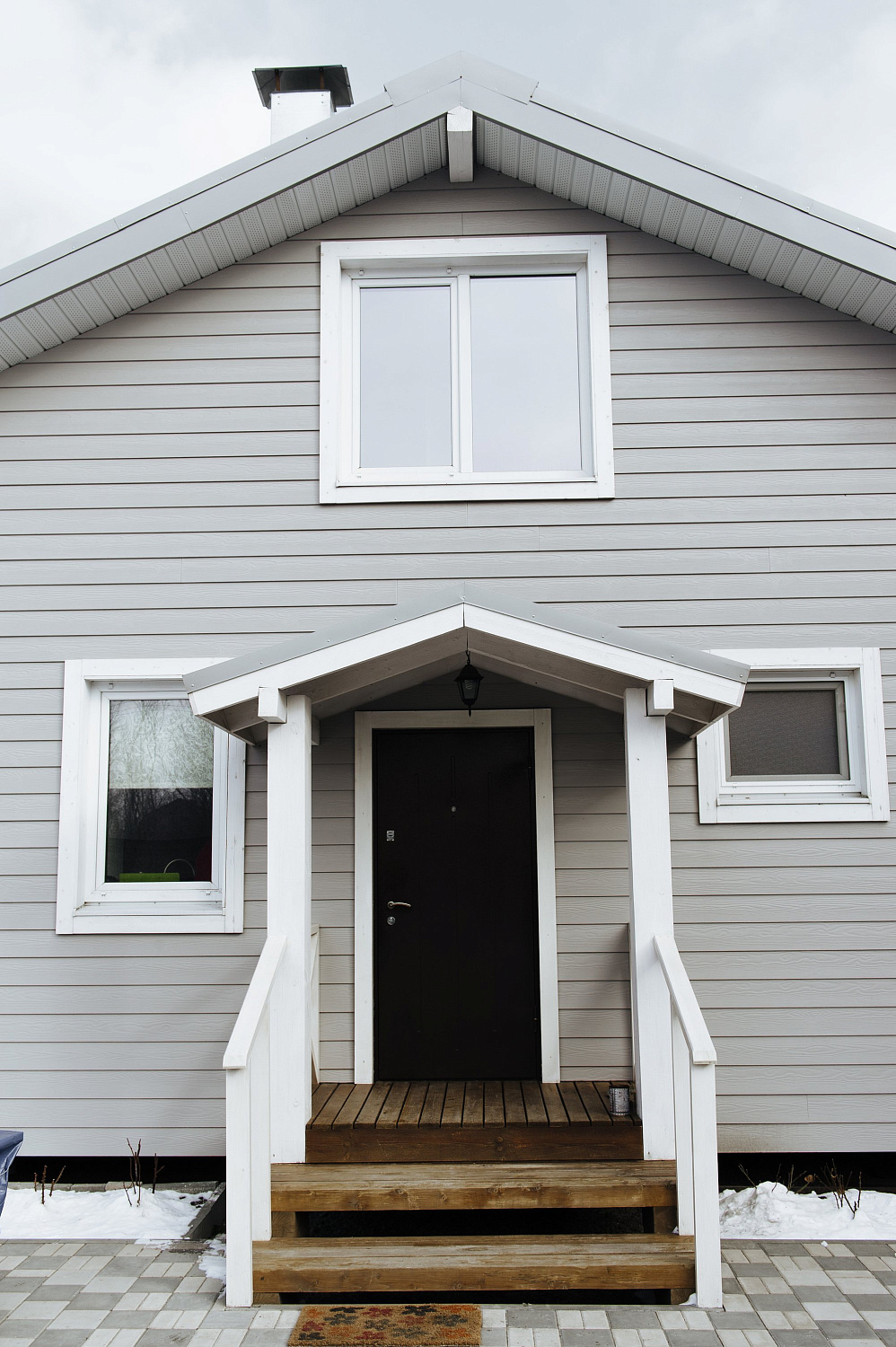 Сайдинг под дерево Cedral Wood C05 Серый минерал