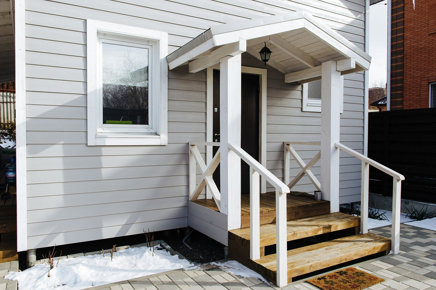 Сайдинг под дерево Cedral Wood C05 Серый минерал