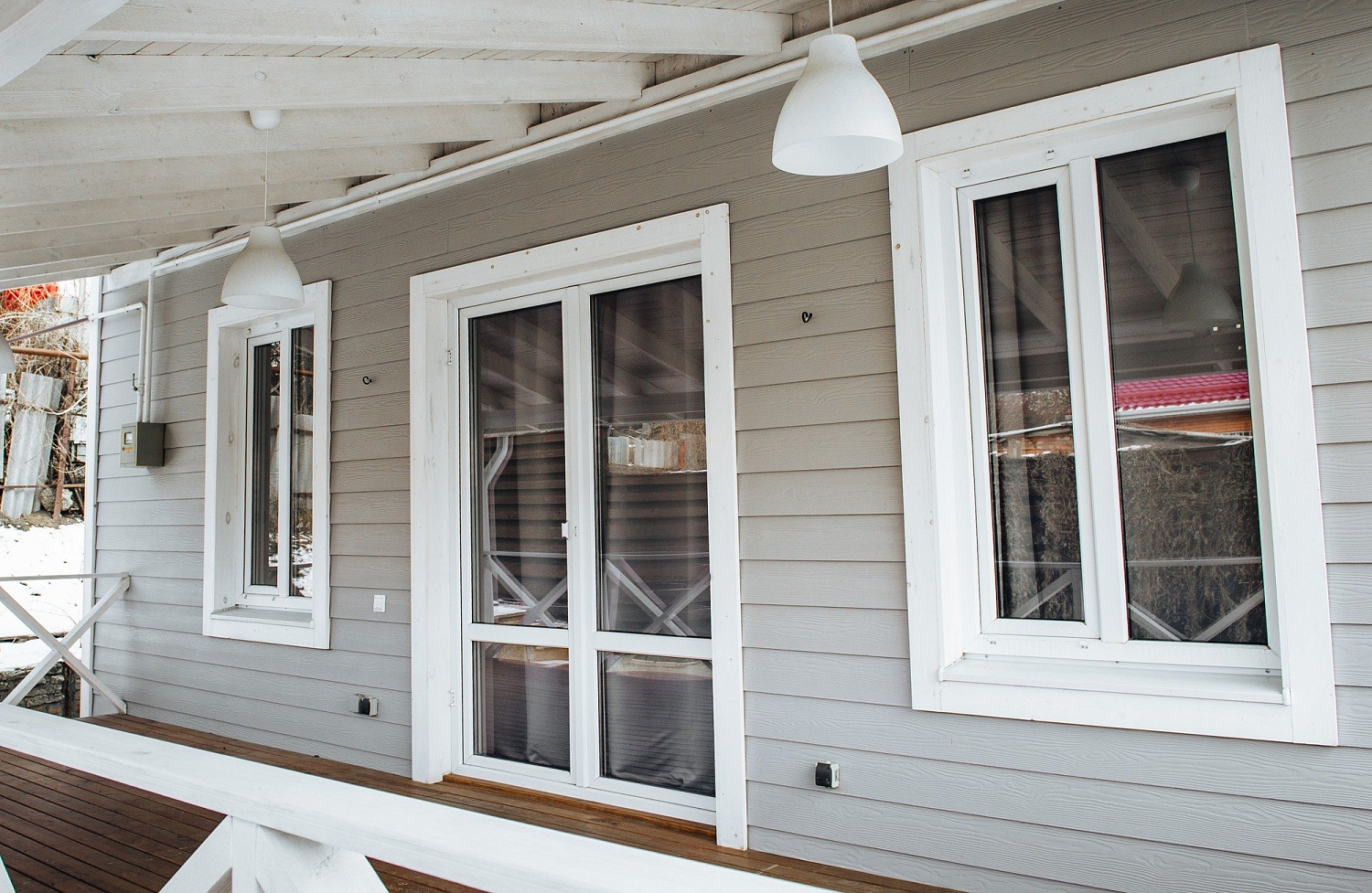 Сайдинг под дерево Cedral Wood C05 Серый минерал