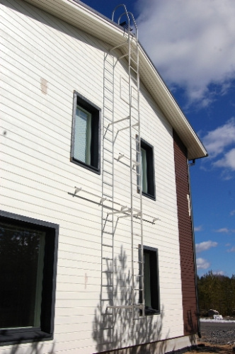 Комплект лестница фасадная BORGE верхняя секция (секция лестницы, 2 поручня, 2 подвесных кронштейна, 4 или 6 стеновых кронштейнов, комплект крепежа)